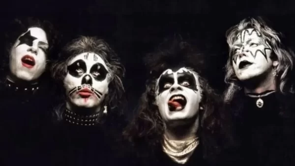 Kiss 1974