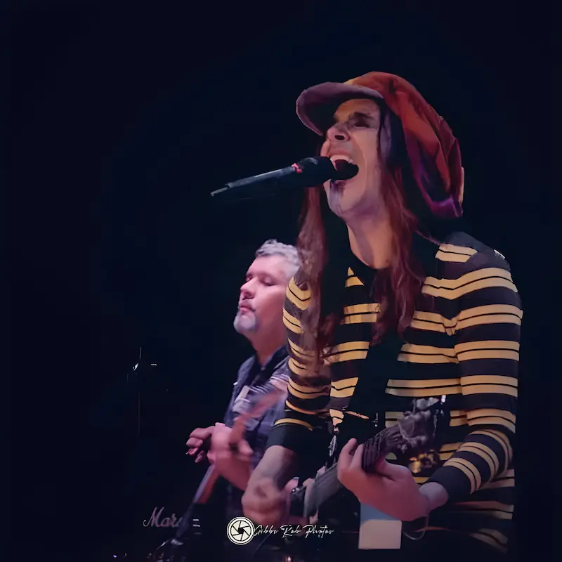 Anorexia Isan - John Bustamante